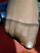 pantyhose feet